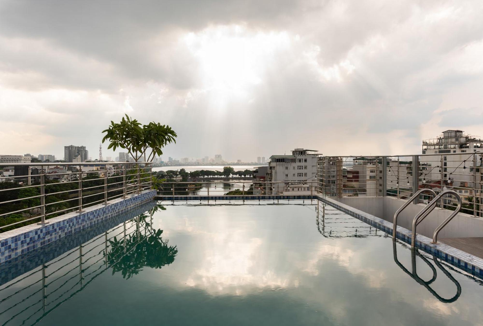 Luxe Paradise Premium Hotel ハノイ市 エクステリア 写真
